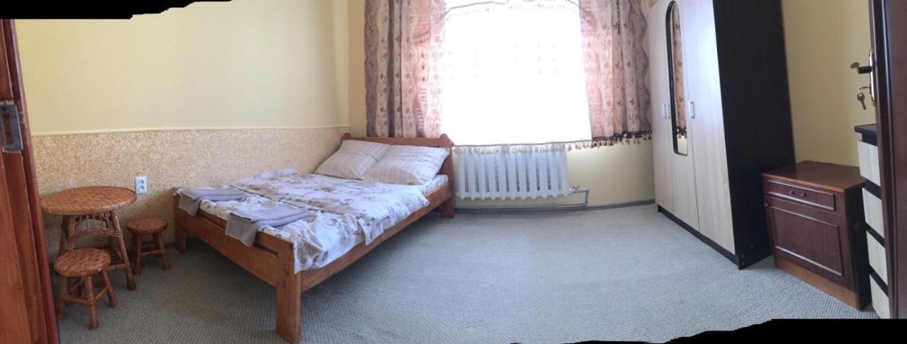 У Ондраша Appartement Yasinya Buitenkant foto