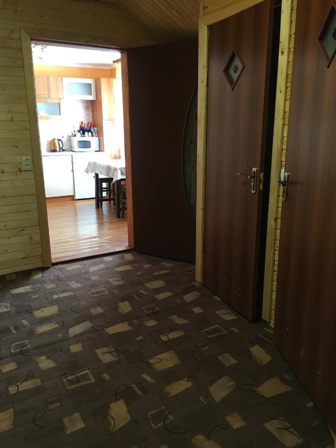У Ондраша Appartement Yasinya Buitenkant foto
